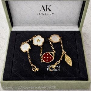 💎LUXURY 18k Gold Plated Ladybug Flower Tulip Motif Bracelet